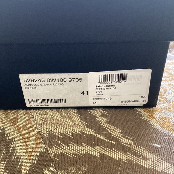 Saint Laurent cream fur boot - Picture 6 of 6